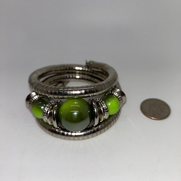Silver-Tone & Green Acrylic Bead Memory Wire Bracelet Adjustable Wrap Style - Picture 8 of 10